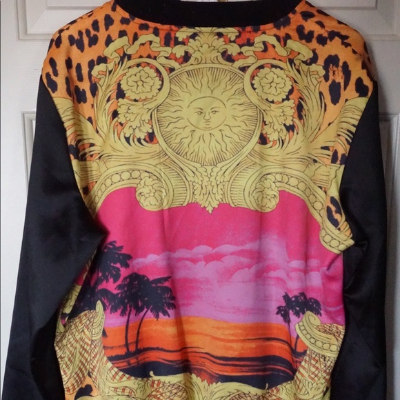 Sporty “Versace Style” fashion Jacket - Picture 3 of 3